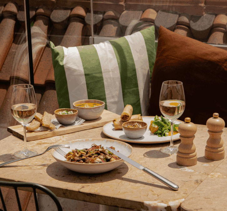 The-Lumiares-Hotel-&-Spa-Lumi-Rooftop-Food